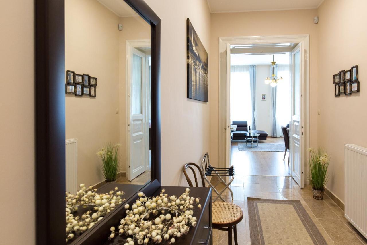 Elegant Apartment With Buda Castle View Budapest Exterior foto